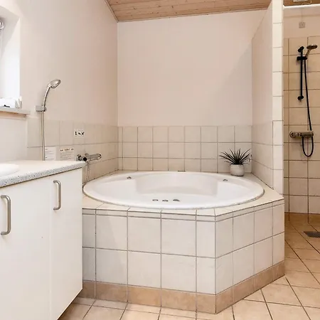 5 Star In Faaborg Tatil Evi *
